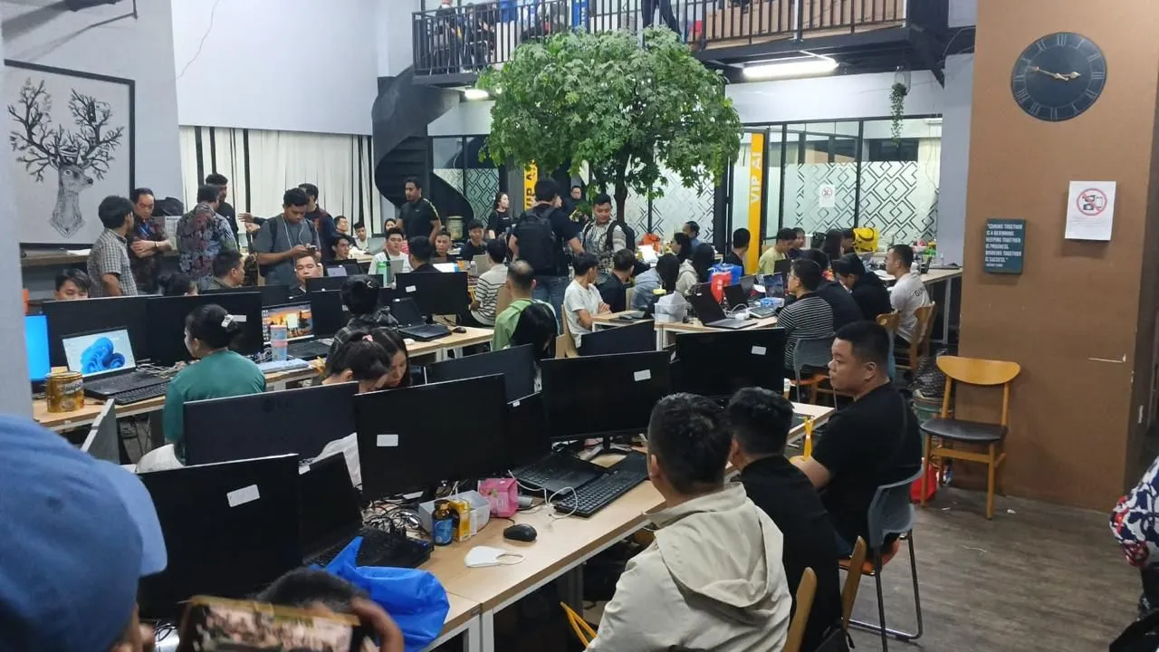 Polri Limpahkan 321 WNA Pelaku Judi Online ke Imigrasi Jakarta