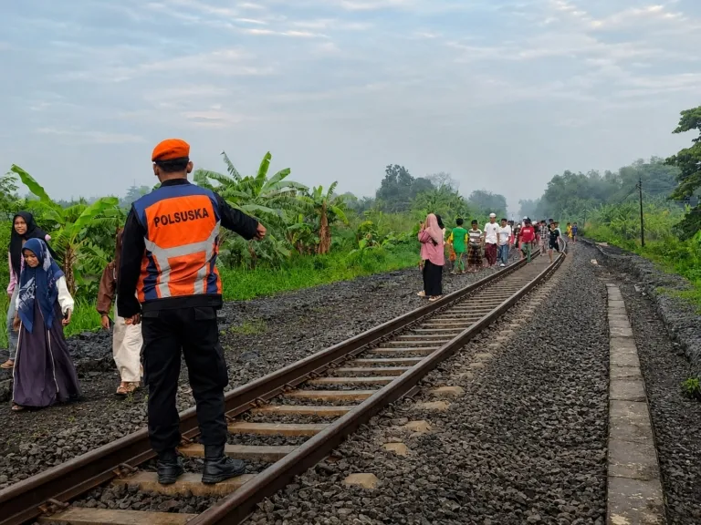 KAI Daop 9 Jember Luncurkan Drone Pantau Titik Rawan Pelemparan Batu Kereta Api