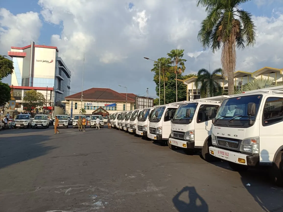 Pemkab Jember Serahkan Kendaraan Operasional Dorong Pemerataan Ekonomi Desa