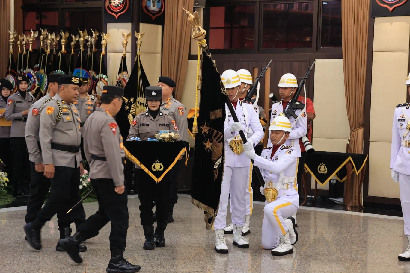 Polri Gelar Upacara Penyucian Panji Rastra Sewakottama