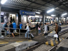 KA Sangkuriang Sukses Angkut Puluhan Ribu Penumpang Sebulan