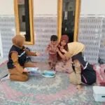 Layanan Kesehatan Tembus Pelosok, Puskesmas Jelbuk Datangi Warga Terpencil