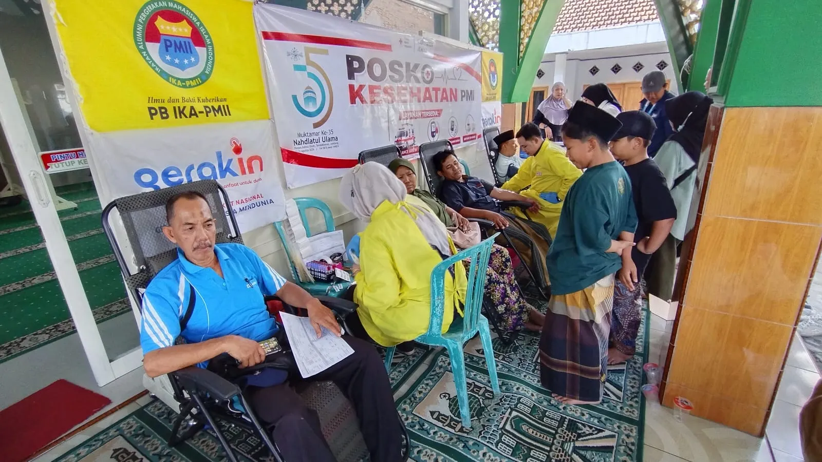 PMI Jember Jombang dan LAZ GERAKIN Gelar Donor Darah Muktamar NU