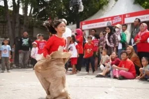 Semarak Merah Putih Kemerdekaan BRI Region 6, Warga Pasar Malaka Rorotan Antusias Ikuti Lomba 17-an
