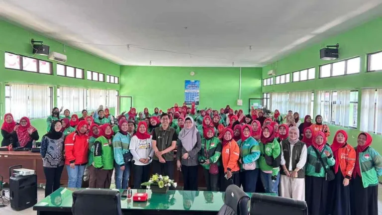 Perluas Literasi AI, Telkom AI Center Malang Ajak Perempuan Ojol Manfaatkan AI Secara Produktif
