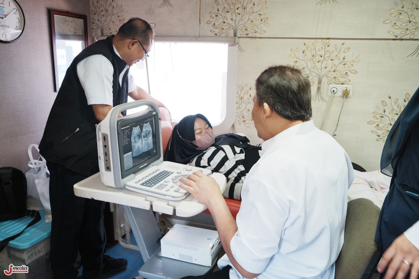 HUT ke-81 KAI, Rail Clinic Hadirkan Layanan Kesehatan dan Literasi di Sempolan