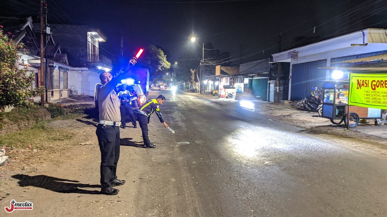 Kecelakaan Maut Dua Motor di Rambipuji Jember Terekam CCTV