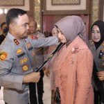 Lenia Dekananto Dorong Kesejahteraan dan Keharmonisan Keluarga Polwan Jatim