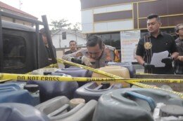 Polres Blitar Ungkap Penimbunan 1.030 Liter BBM Subsidi