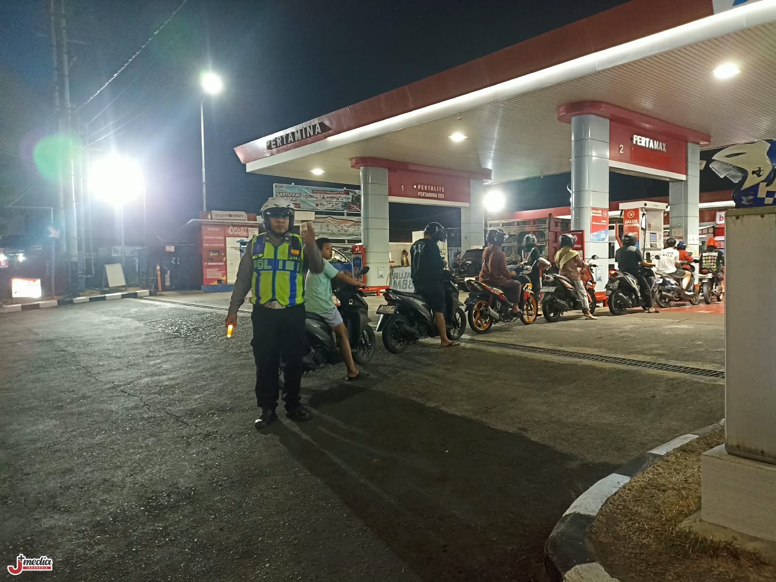Polres Jember Pastikan Stok BBM Aman dan Antrean Normal