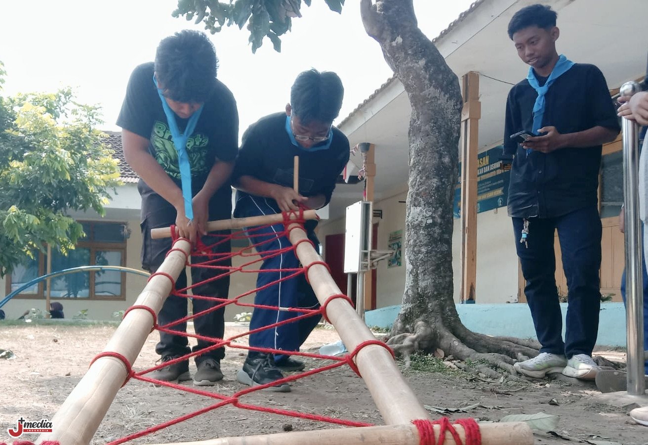 Sambut Amerta 2026, PMR SMPN 1 Jember Matangkan Latihan