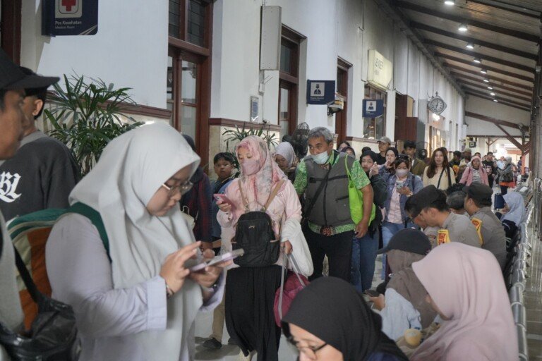 Logawa Pimpin KA Komersial, Probowangi Andalan PSO Daop 9 Jember